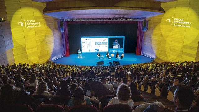 Ópticos optometristas de toda España se encontraron en OPTOM Meeting Toledo para mejorar la calidad de vida de las personas con baja visión - 1, Foto 1