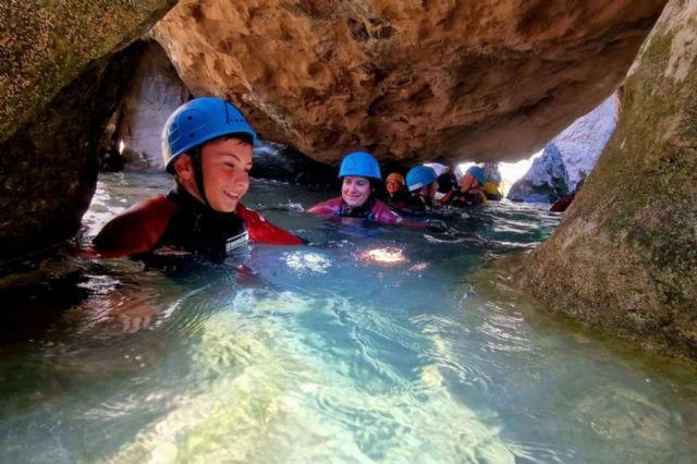 Vivir una experiencia única en Canyoning Sierra de Guara - 1, Foto 1