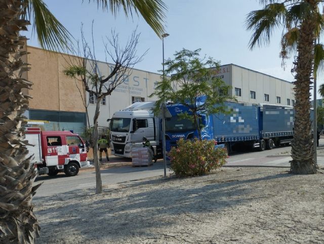 Fallece un hombre atropellado por un camión en el polígono La Estrella de Molina de Segura - 1, Foto 1