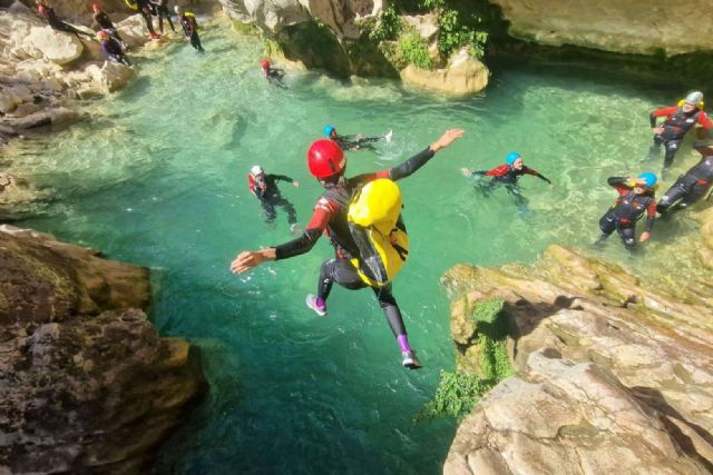 Hacer barranquismo en Sierra de Guara es una experiencia única con Canyoning Sierra de Guara - 1, Foto 1