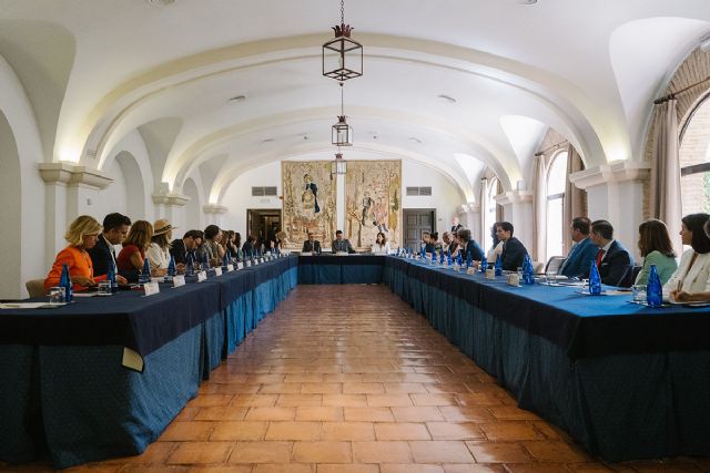 El ministro Héctor Gómez anuncia la creación de un Foro de Alto Nivel con la participación del sector turístico - 1, Foto 1