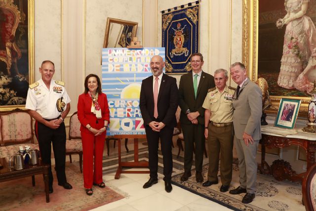 Robles asegura que no caben equidistancias en el apoyo a Ucrania - 1, Foto 1