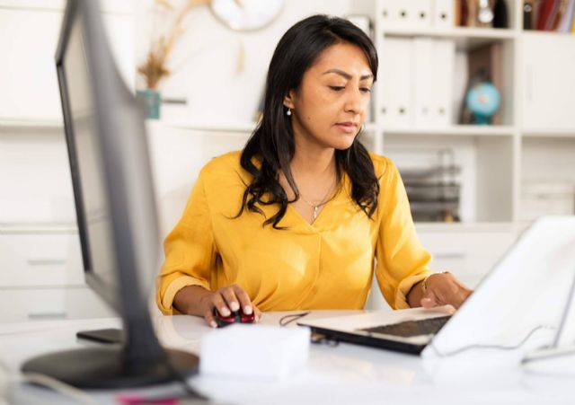 La Inspección de Trabajo sancionó a más de 11.000 empresas durante el año 2022 por no registrar la jornada laboral de sus empleados - 1, Foto 1