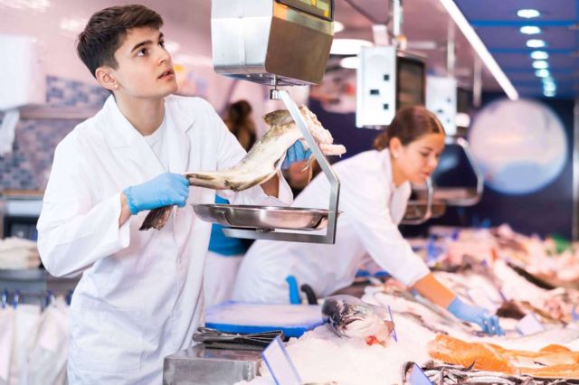 Variedad de pescados y mariscos en Ceuta y Algeciras, con Pescadería Younes Ceuta - 1, Foto 1