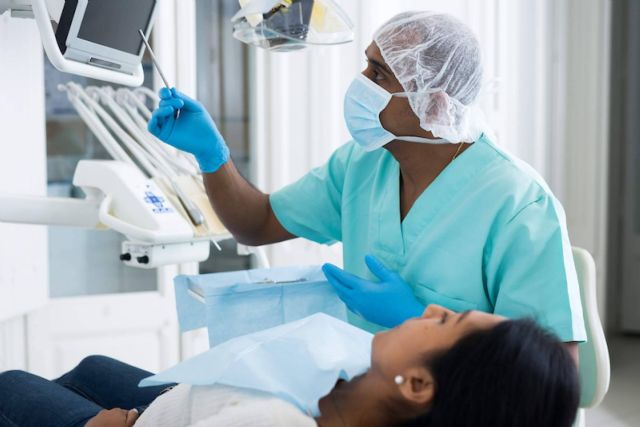 Las clínicas Dental Raúl Pascual ofrecen atención integral de calidad con tecnología avanzada en Sevilla - 1, Foto 1