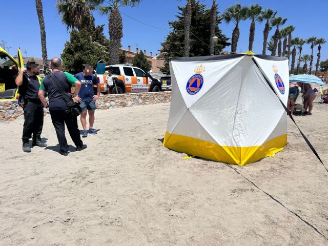 Fallece un hombre de 74 años cuando se bañaba en Los Narejos - 1, Foto 1