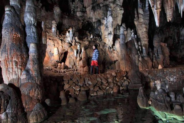 La campaña #VeranoIN de Cuevas Turísticas Españolas para explorar el mundo subterráneo - 1, Foto 1