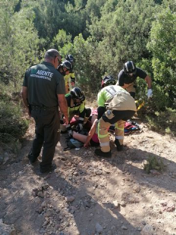 Servicios de emergencia rescatan a una excursionista accidentada en Caravaca de la Cruz - 1, Foto 1