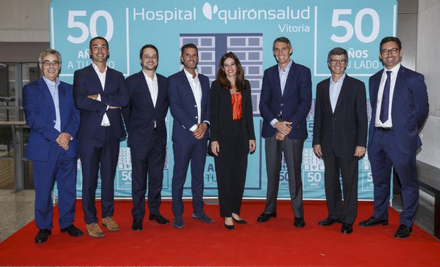 El Hospital Quirónsalud Vitoria conmemora su 50 aniversario junto a la alcaldesa de Vitoria-Gazteiz, Maider Etxebarria - 1, Foto 1