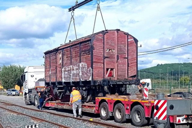 Traslado a talleres del histórico furgón del Estado WSF-2, con la Fundación del Patrimonio Ferroviario - 1, Foto 1