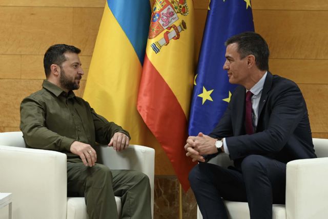 El presidente Sánchez se reúne con Zelenski en Granada y le reitera el apoyo de España a una paz justa y duradera en Ucrania - 1, Foto 1