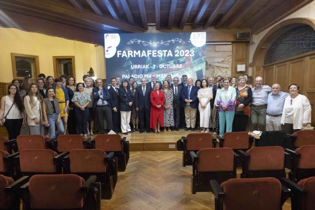 El Colegio de Farmacéuticos de Gipuzkoa arranca su 125 aniversario con un multitudinario acto en el Palacio Miramar de San Sebastián - 1, Foto 1