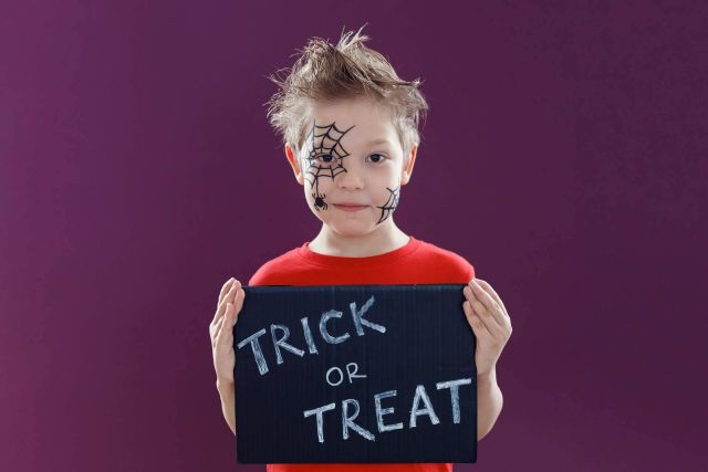 Papelería Artigas, una tienda de pinturas para Halloween - 1, Foto 1