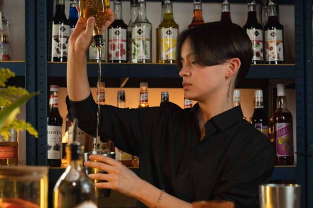 El curso de bartender profesional para formar maestros de la coctelería a través de la experiencia práctica - 1, Foto 1