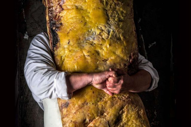 Los especialistas de Txogitxu ofrecen txuletón de la vaca vieja y gorda - 1, Foto 1