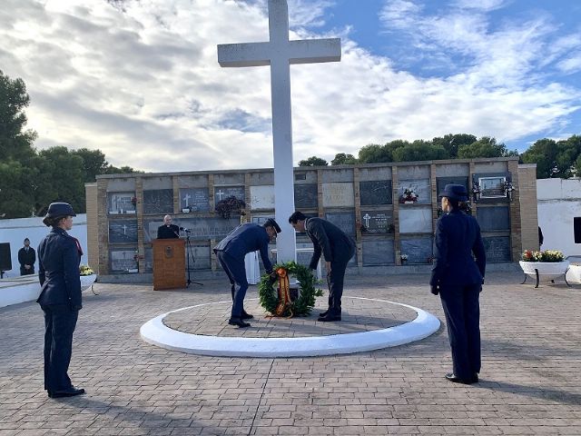 Recuerdo a los caídos de la AGA en el cementerio de San Javier - 1, Foto 1