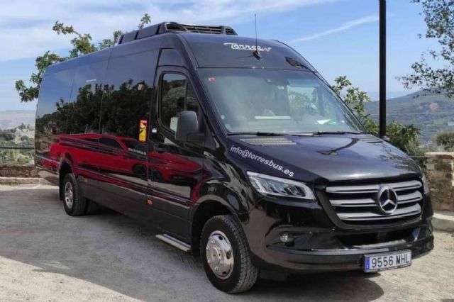 Torres Bus pone a disposición el alquiler de coches de lujo en Madrid - 1, Foto 1