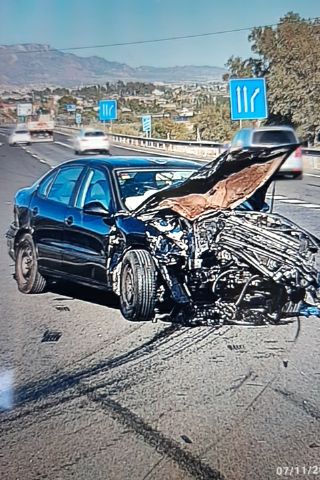 Servicios de emergencias atienden a una herida en accidente de tráfico en Lorca - 1, Foto 1