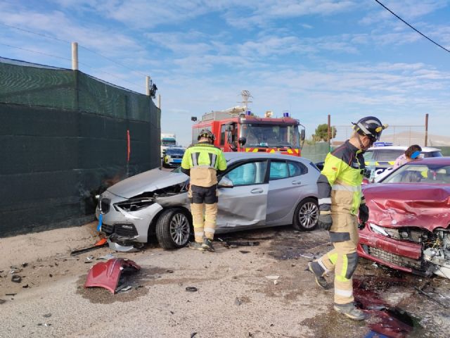 Servicios de emergencias han intervenido en un accidente de tráfico, en San Pedro del Pinatar - 1, Foto 1