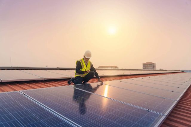 Acierta Eficiencia se encarga de la instalación y mantenimiento de placas solares - 1, Foto 1