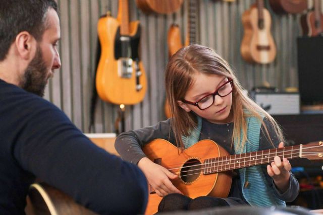 La Clave ofrece un curso de ukelele - 1, Foto 1