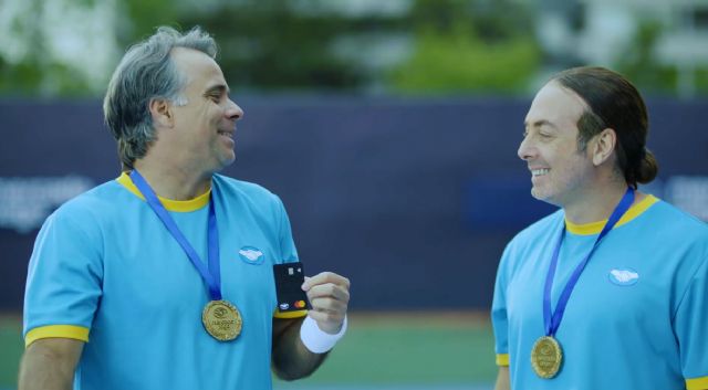 Super lanza con Mercado Pago una campaña con los tenistas Nicolás Massú y Fernando González, para contar su doble beneficio - 1, Foto 1