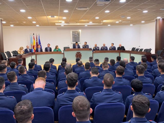 Recepción en el Ayuntamiento a los alumnos de nuevo ingreso en la Academia General del Aire - 1, Foto 1