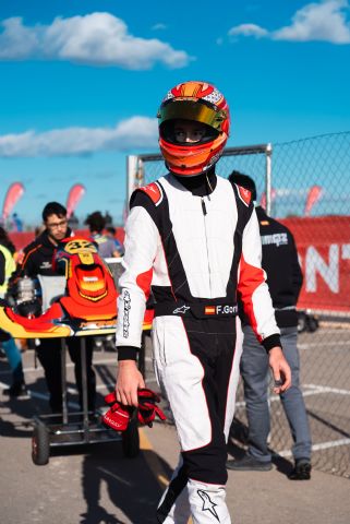 Fabián Gorrín, piloto de Maranello Spain, se prepara para la carrera de Hivern en el Circuito Lucas Guerrero - 1, Foto 1