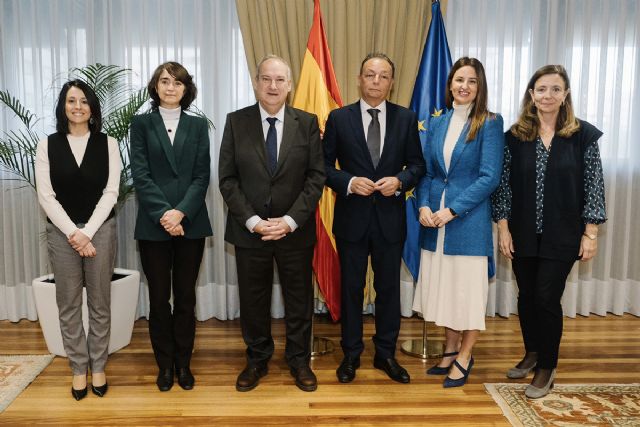 Jordi Hereu traslada a CEOE el compromiso del Gobierno con el sector industrial - 1, Foto 1