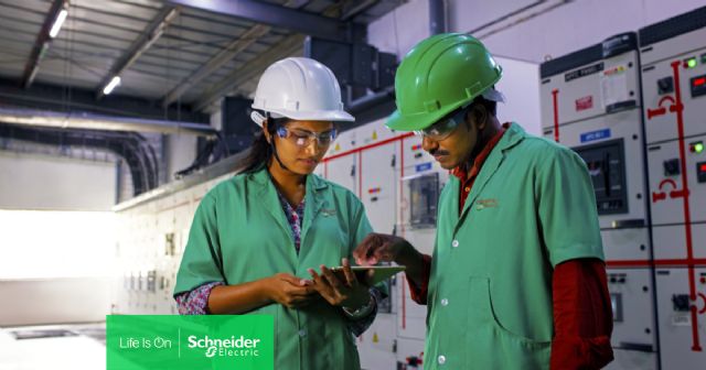 La digitalización está creando nuevos empleos tecnológicos en las industrias, según un nuevo informe de Schneider Electric - 1, Foto 1