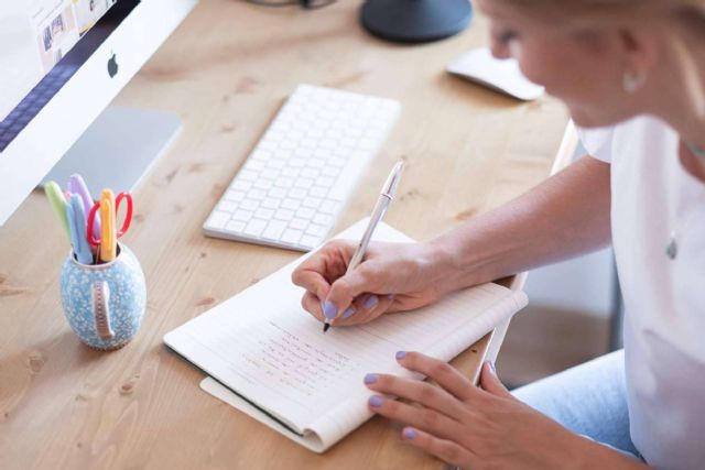 La joven emprendedora que ayuda a freelance y pequeñas empresas a vender más gracias a LinkedIn - 1, Foto 1