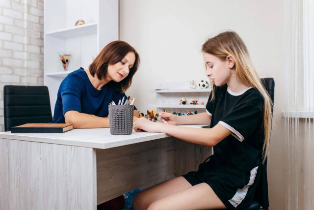 Clínica Dra. Teresa Aparicio es un centro de salud mental privado que atiende las necesidades académicas - 1, Foto 1