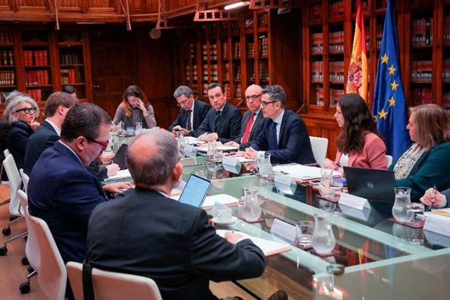 Félix Bolaños recibe a la delegación de la Comisión de Venecia - 1, Foto 1