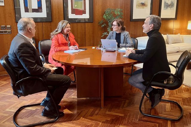 Mónica García y Gotzone Sagardui muestran su voluntad de diálogo y compromiso con la Sanidad - 1, Foto 1