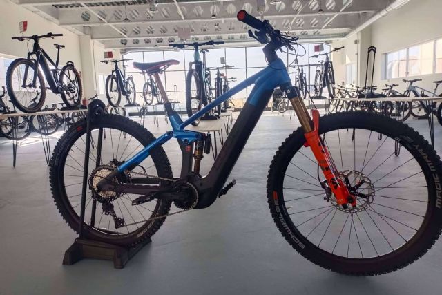 Encontrar las bicis eléctricas de montaña Cube Stereo Hybrid 2024 en eBike - 1, Foto 1