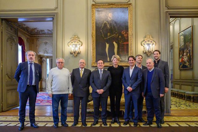 Albares se reúne en París con los importadores de productos alimentarios y hortofrutícolas españoles - 1, Foto 1