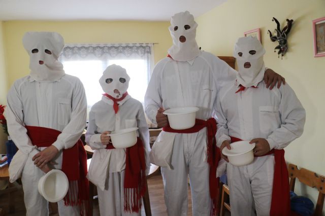 Salen los chocolateros y chocolateras de Cogolludo en el Miércoles de Ceniza - 1, Foto 1