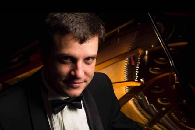 La experiencia del pianista Fedor Veselov con ACOUHYB - 1, Foto 1