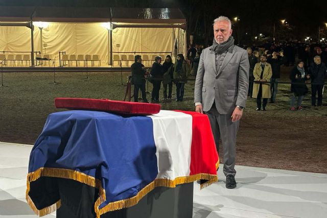 Ángel Víctor Torres rinde homenaje en París al español Celestino Alfonso, cuyo nombre figurará en el Panteón de Hombres Ilustres de París, como combatiente y defensor de la libertad - 1, Foto 1