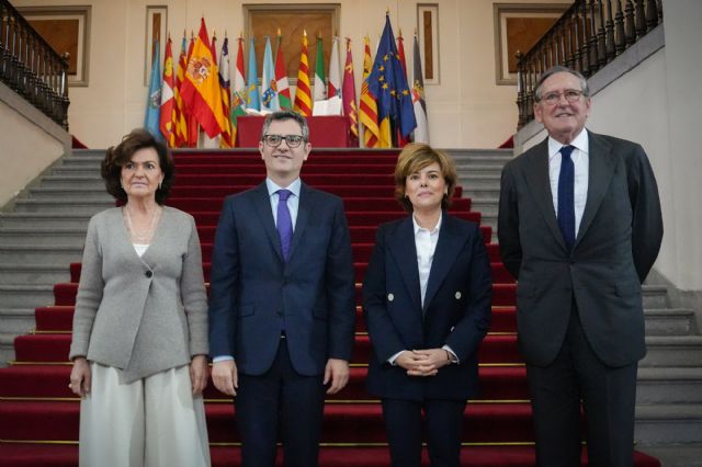 Félix Bolaños celebra el bicentenario del Consejo de Ministros junto a exministras y exministros de la Presidencia - 1, Foto 1