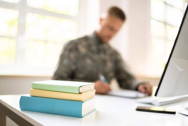 La preparación de oposiciones para las Fuerzas Armadas y el Ministerio de Defensa de la mano de Surplus Formación - 1, Foto 1