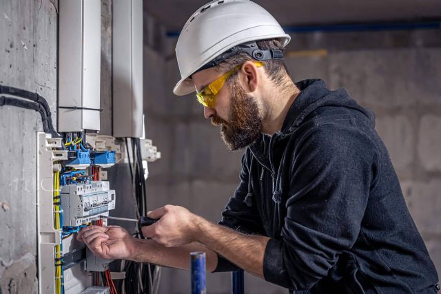 Reparartucasa, una empresa de electricistas en Málaga - 1, Foto 1