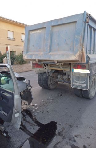 6 personas heridas al colisionar esta tarde dos vehículos en Monteagudo - 1, Foto 1