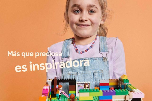 LEGO revela que 3 de cada 5 niñas se sienten presionadas por los mensajes de perfección y los prejuicios lingüísticos - 1, Foto 1