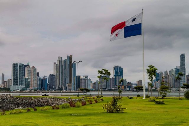 Simplificar el proceso de obtención del permiso de residencia en Panamá con Legal Solutions Panamá - 1, Foto 1