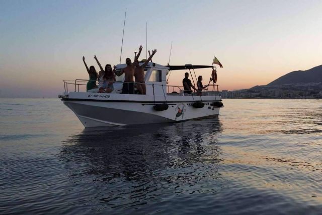 Helena Nautic y sus propuestas en Benalmádena, excursiones privadas en barco con bebidas y snacks incluidos - 1, Foto 1