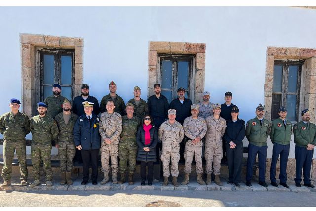 Margarita Robles agradece la labor que realiza al Destacamento Naval de Alborán - 1, Foto 1