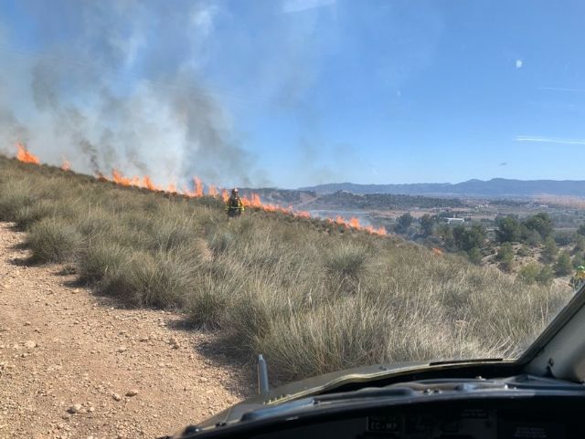 Incendio forestal en Javalí Nuevo - 1, Foto 1