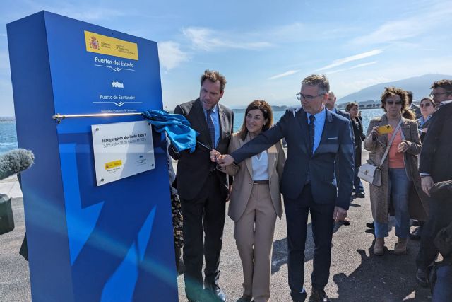 Óscar Puente destaca que el muelle de Raos 9 afianza al puerto de Santander como polo logístico para el transporte de vehículos - 1, Foto 1