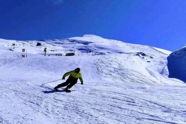 Sierra Nevada Adventure & Ski ofrece descuentos de alquiler de material esquí en Sierra Nevada - 1, Foto 1